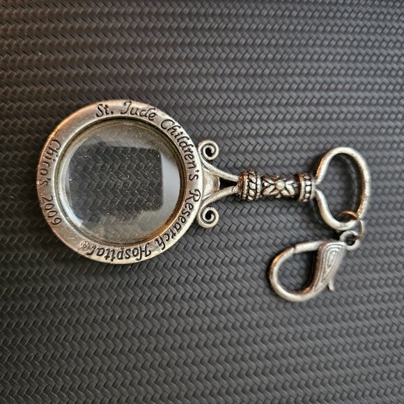 Chico's 2009 Limited Edition St. Jude Looking Glass Keychain In Gift Bag - NEW - Picture 4 of 4